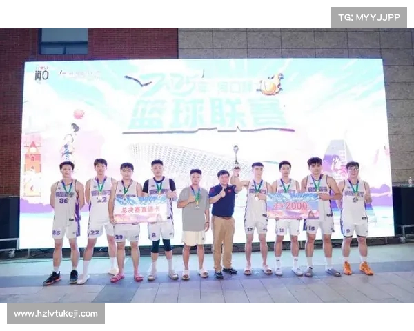 2023 NBA中国赛精彩回顾:篮球盛宴点燃上海与深圳激情对决 2023 NBA中国赛精彩回顾:篮球盛宴点燃上海与深圳激情对决