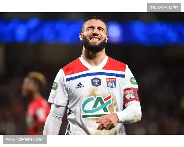 16岁中场瓦扎内与阿贾克斯续约 转会皇马未果仍留队